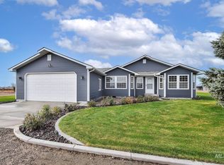4675 SW Lark Dr, Mountain Home, ID 83647