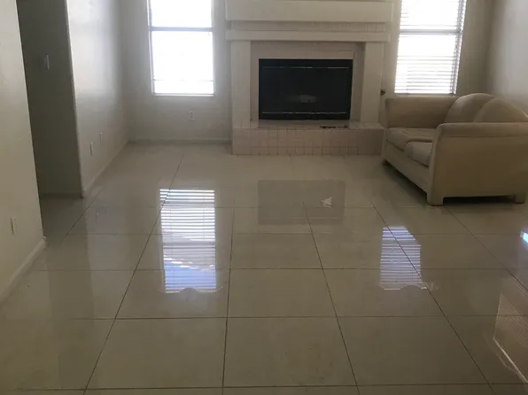 1400 W Courtney Ln, Tempe, AZ 85284