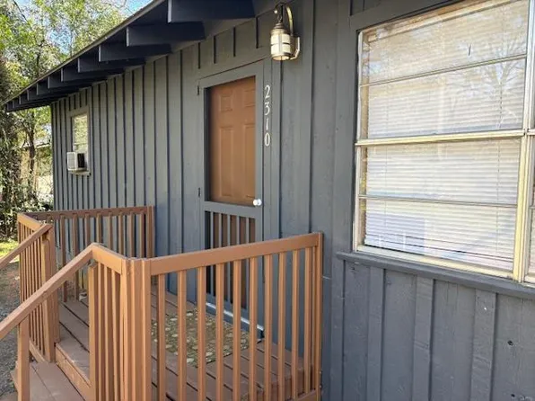 2310 E Main St, Nacogdoches, TX 75961