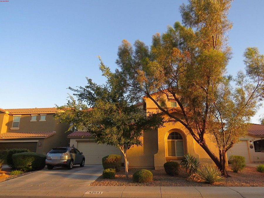 1st image of 42581 W Chimayo Dr