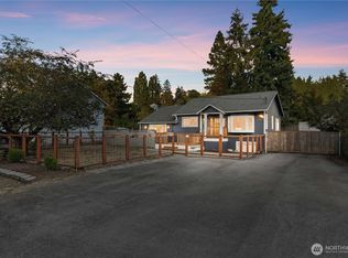 11086 25th Ave SW, Seattle, WA 98146