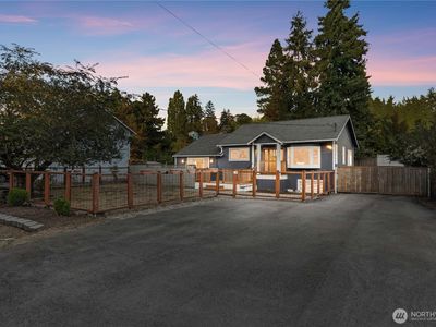 11086 25th Avenue SW, Seattle, WA, 98146