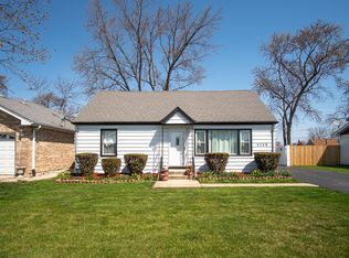 5728 W 82nd St, Burbank, IL