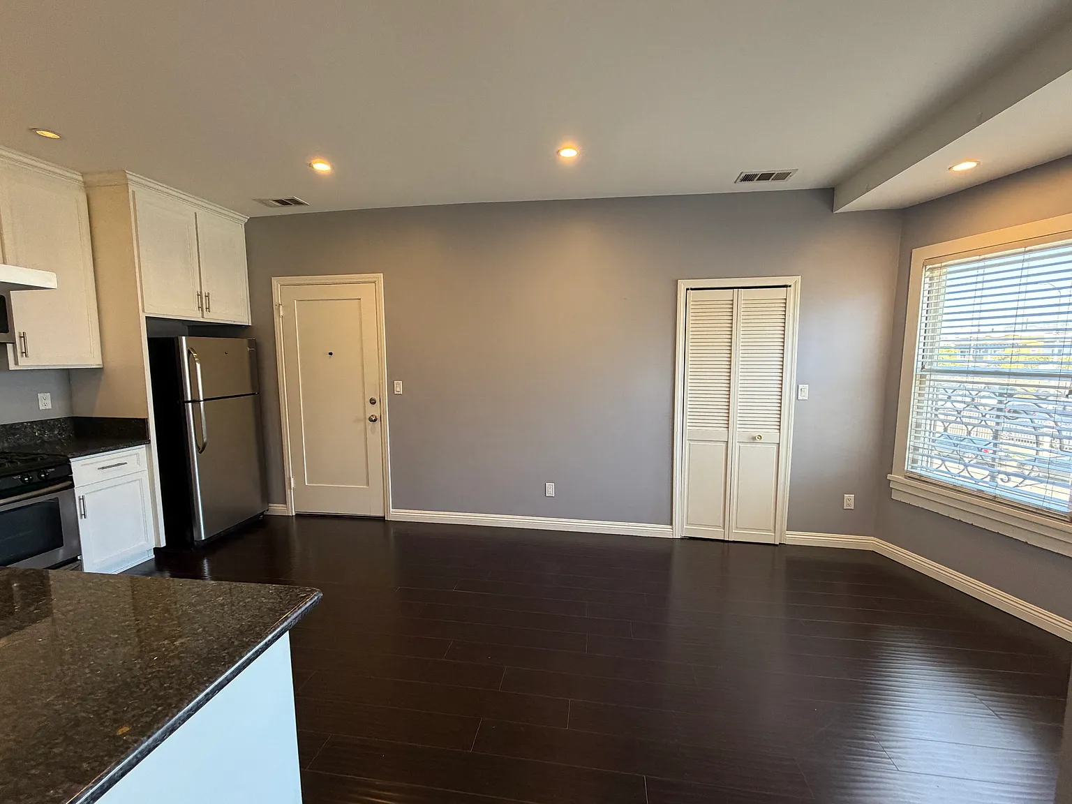 4512 W Washington Blvd — Photo 4
