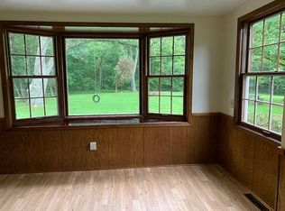 17143 E River Rd, Columbia Station, OH 44028
