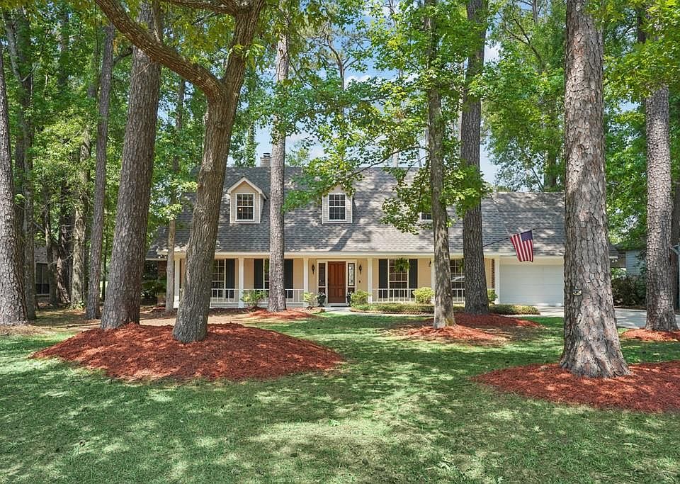 1st image of 208 Evangeline Dr