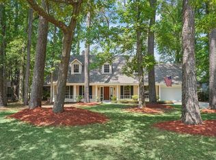 208 Evangeline Dr, Mandeville, LA 70471