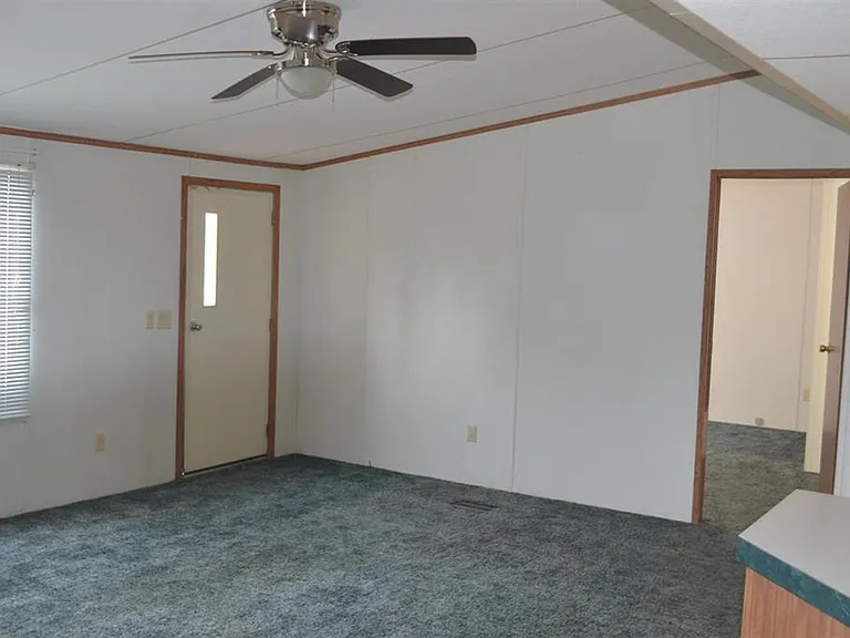 4627 Stage Junction Rd — Photo 5
