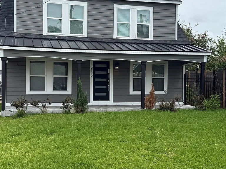 515 Caplin St — Photo 4