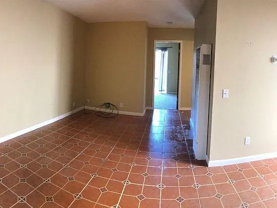 256 Watson St — Photo 9