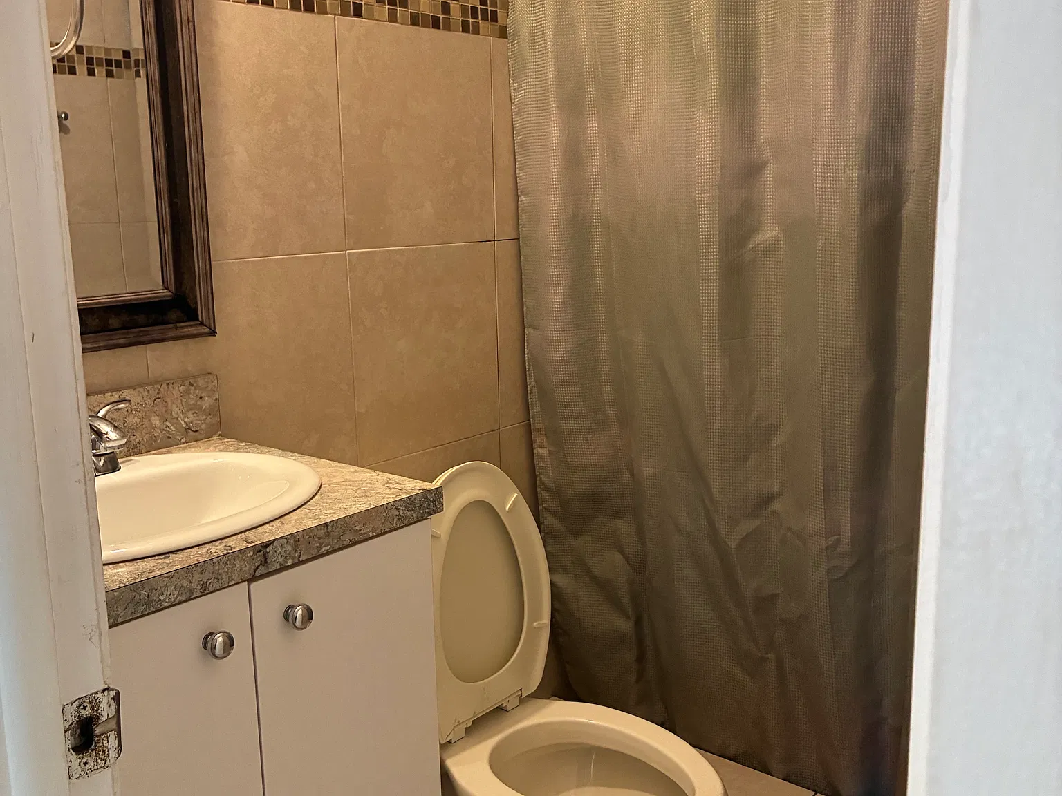 3 bed, $3,000 — Photo 4
