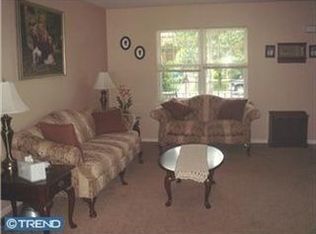411 Grandview Dr, Fleetwood, PA 19522