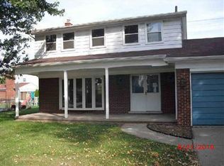 18633 Davidson Rd, Fraser, MI 48026