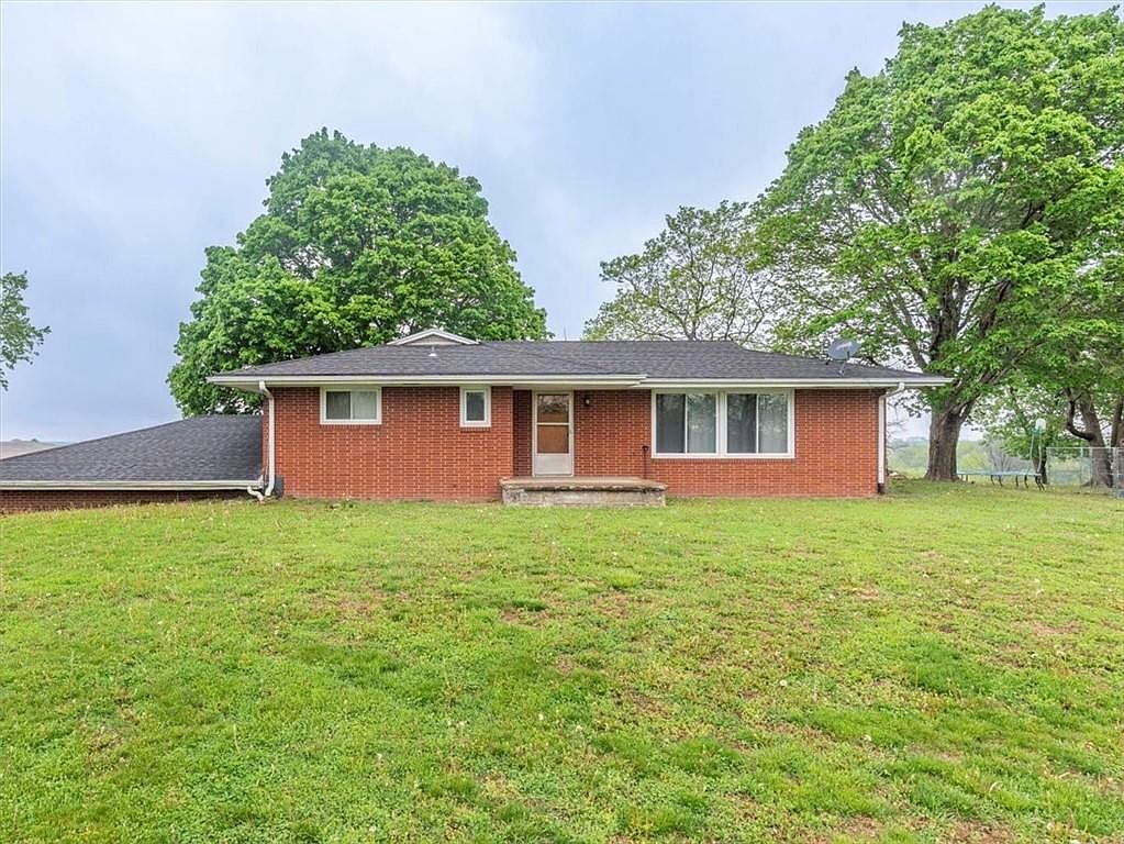 9469 County Road 461, Savannah, MO 64485 | Zillow
