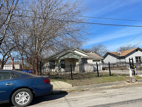 3rd image of 103 Carlota Ave