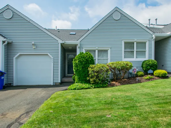 934 Sweetheart Path #934, Southington, CT 06489
