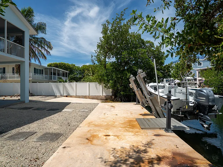 251 Bougainvillea St — Photo 24