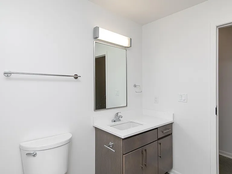 315 5th St #301 — Photo 8