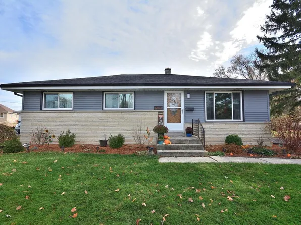 W178N8846 Queensway STREET, Menomonee Falls, WI 53051