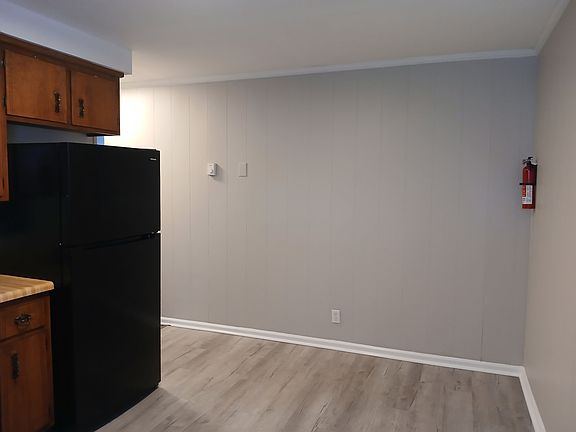 2nd image of 1922 Batts Ln APT A