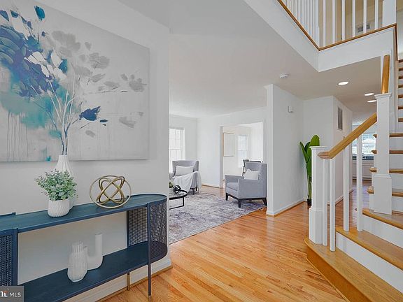 4th image of 2016 N Greenbrier St