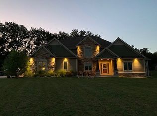 S84W23478 Sherman Ln, Village Of Big Bend, WI 53103