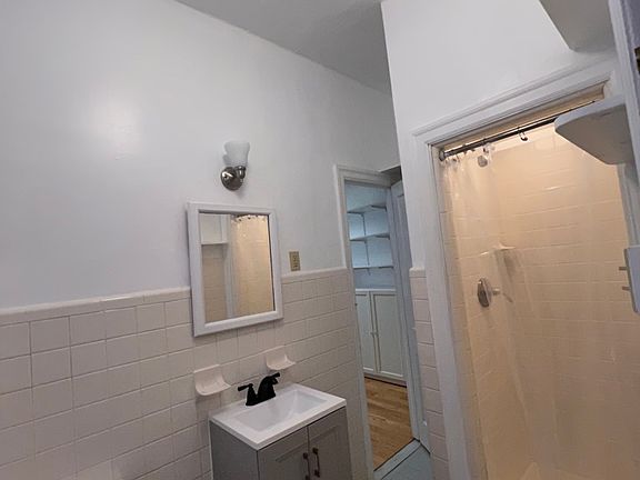 3rd image of 4421 Baltimore Ave #1F