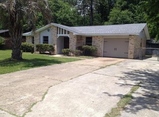 1804 Timberlane Rd, Gautier, MS 39553