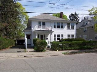18-20 Crosby Rd #2, Newton, MA 02467