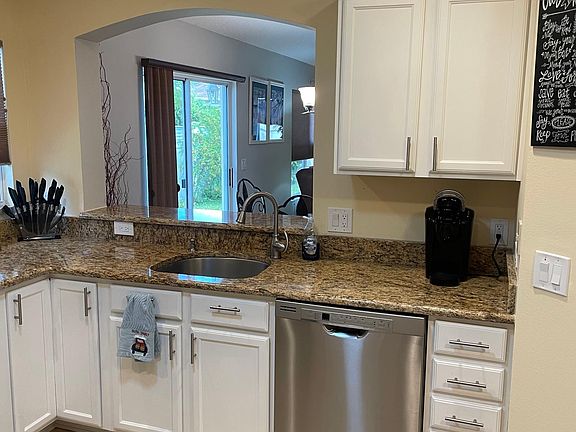 2nd image of 1059 Burnettown Pl