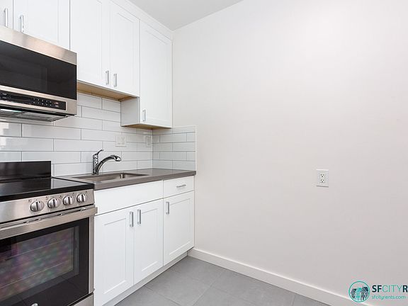 3rd image of 1685 Chestnut St Unit 101