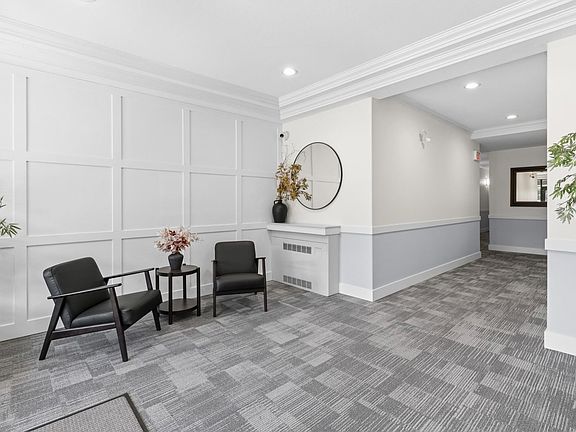 5th image of 15169 Buena Vista Ave #201