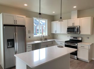 2224 Berryman Loop #B, Lynden, WA 98264