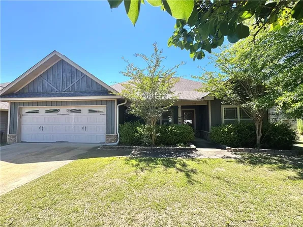 214 Lee Road 2170, Phenix City, AL 36870