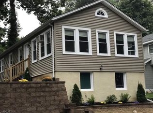184 New Jersey Ave, Lake Hopatcong, NJ 07849
