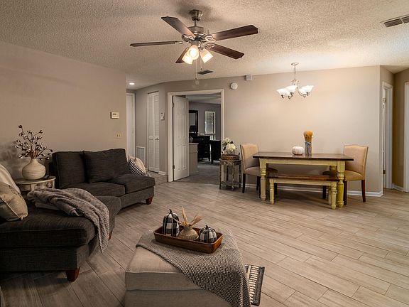 5th image of 8328 Sunflower Ct