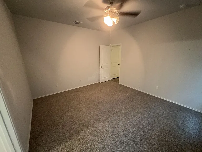 104 Green Jay Dr — Photo 24
