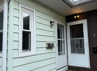 202 N Russell St #4, Champaign, IL 61821