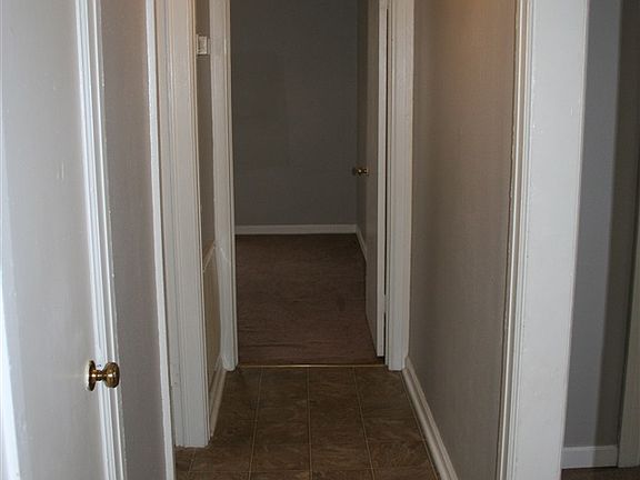 4th image of 1415 Hillcrest Ave