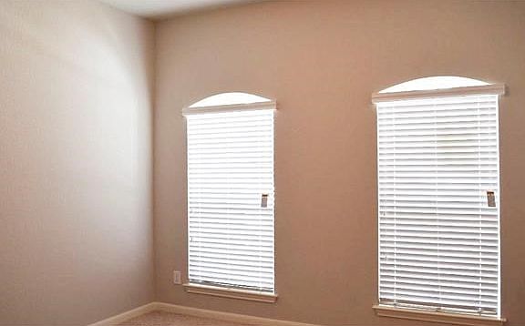 3rd image of 341 Creekview Way