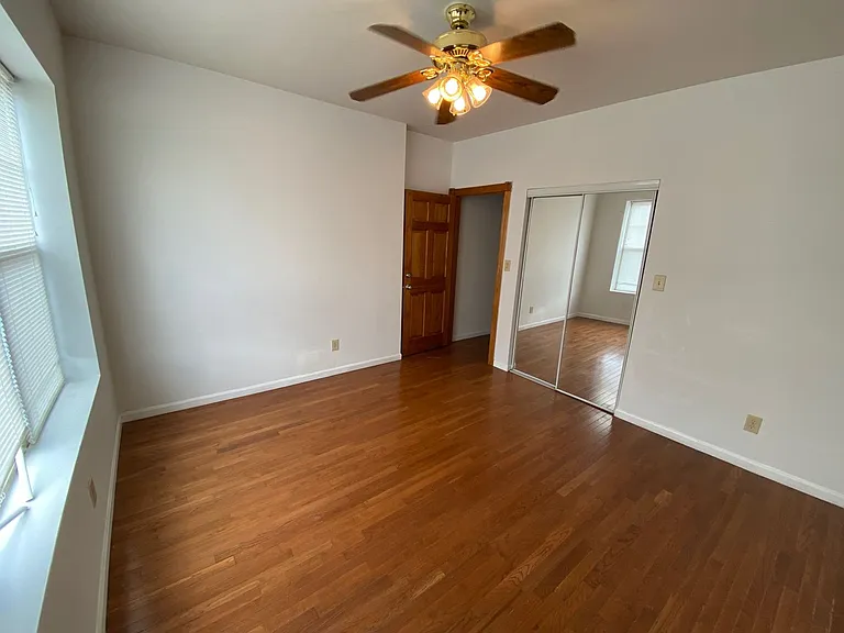 Summit St 1616-1618 SCR — Photo 10