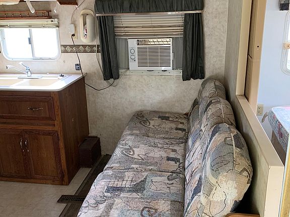 2nd image of 4545 Cottonwood Dr #5