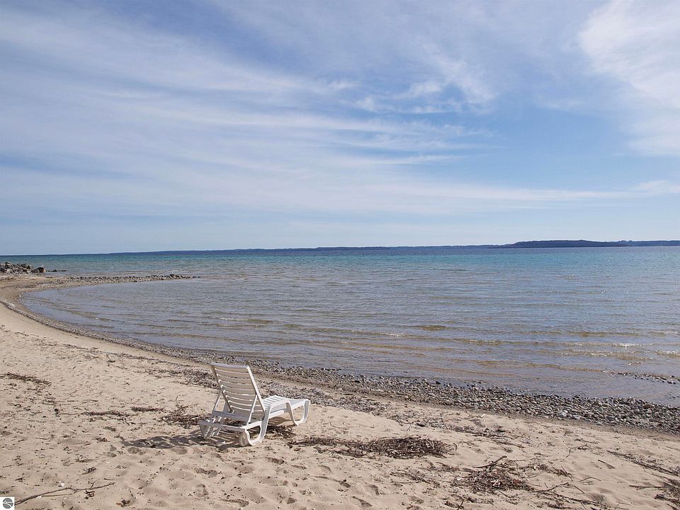 1st image of 10161 E Shoreside Ct