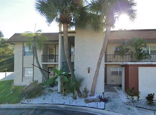 2750 E Bay Dr APT 1B, Largo, FL 33771
