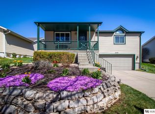 2412 Minuteman Dr, Lincoln, NE 68521