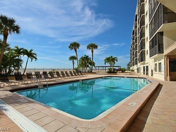 3rd image of 8350 Estero Blvd APT 333