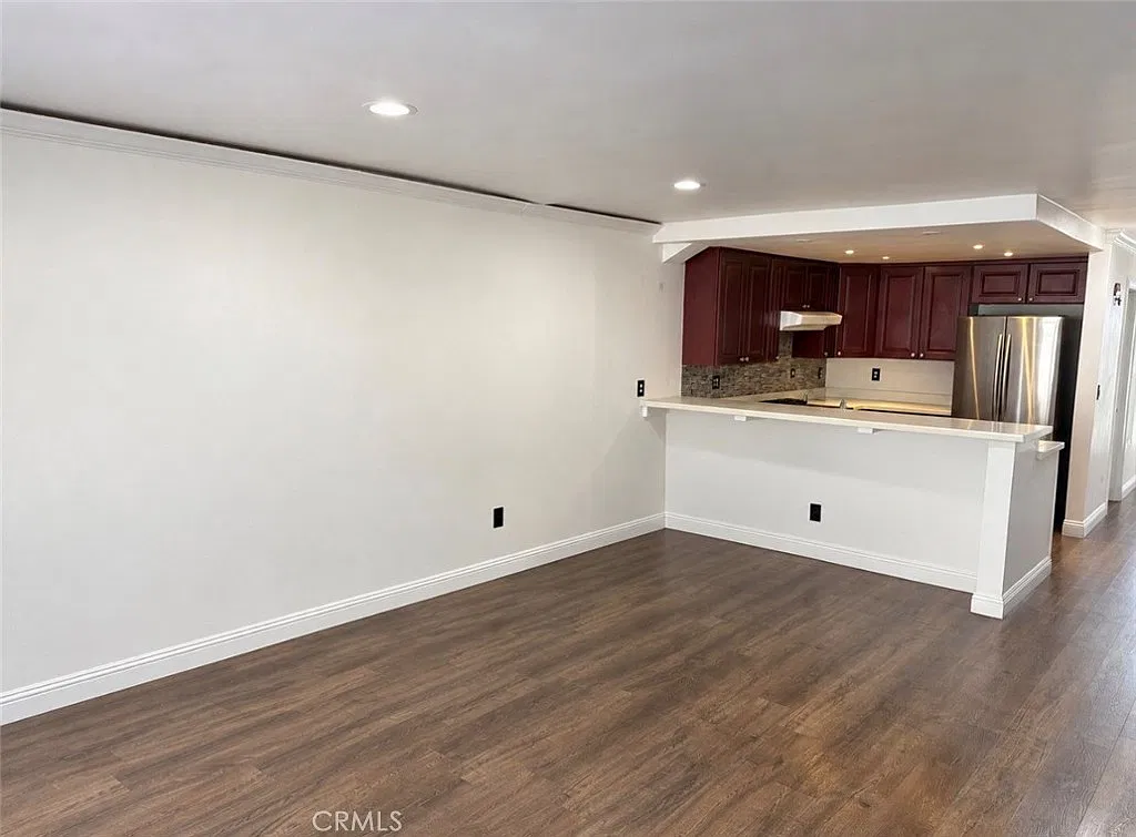 2 bed, 1094 sqft, $3,095 — Photo 4