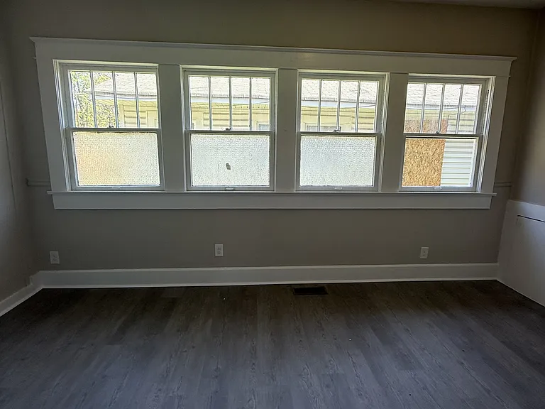 1698 Dennison Ave SW — Photo 3