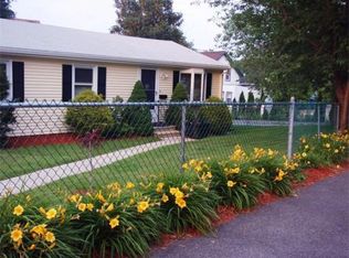 11 Lily St, Lynn, MA 01902