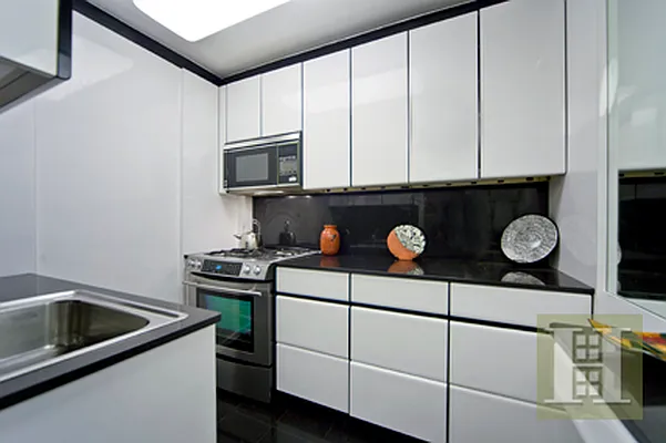 Sold by Halstead Real Estate | media 19